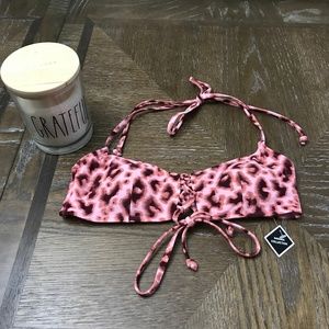 NWT Pink Leopard Print Bikini Top